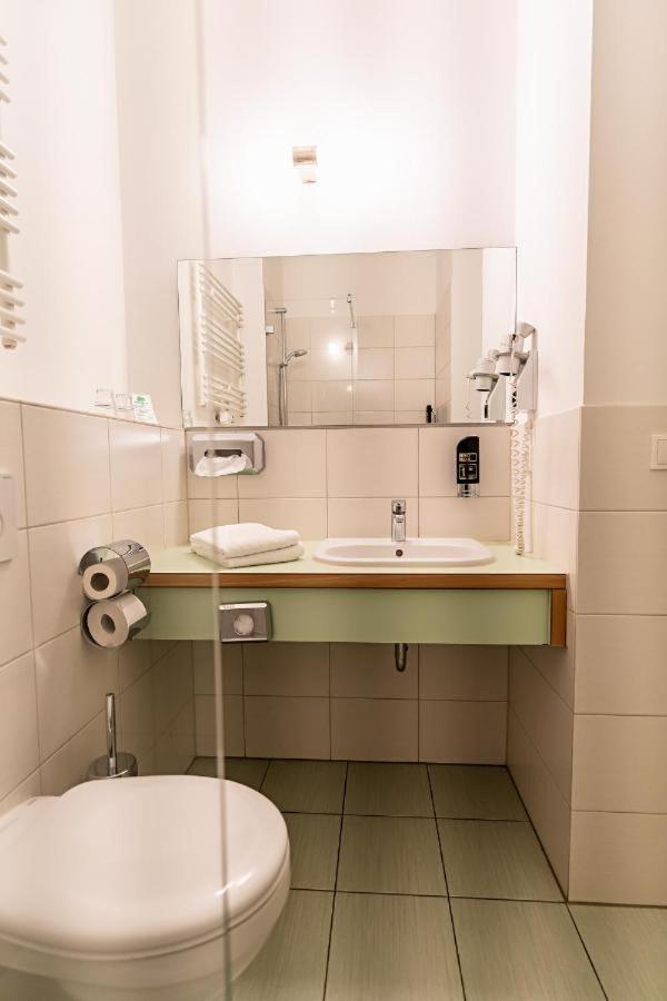 24Seven Apartments - Self Check-In Altdorf  Dış mekan fotoğraf