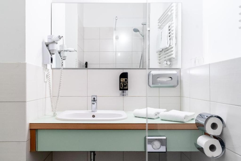 24Seven Apartments - Self Check-In Altdorf  Dış mekan fotoğraf