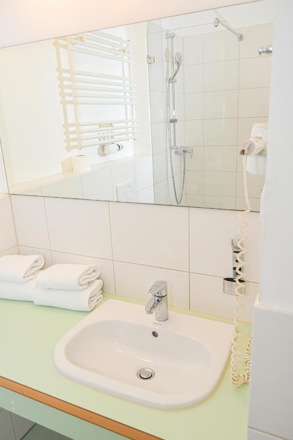 24Seven Apartments - Self Check-In Altdorf  Dış mekan fotoğraf