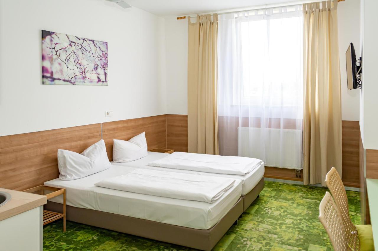 24Seven Apartments - Self Check-In Altdorf  Dış mekan fotoğraf