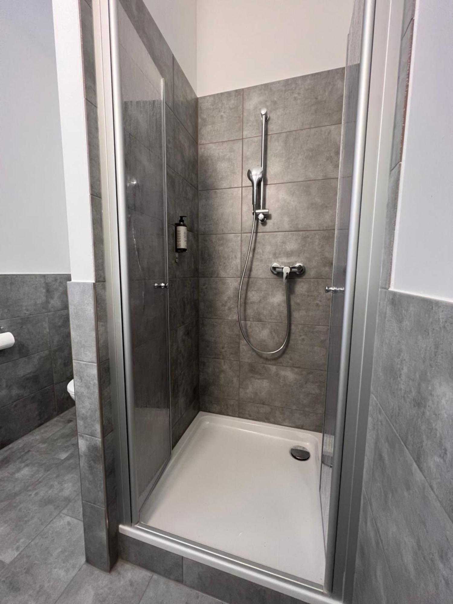 24Seven Apartments - Self Check-In Altdorf  Dış mekan fotoğraf