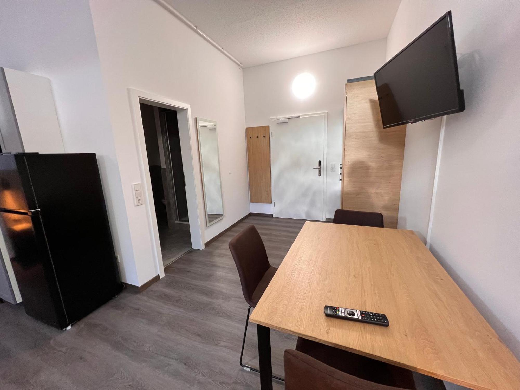 24Seven Apartments - Self Check-In Altdorf  Dış mekan fotoğraf